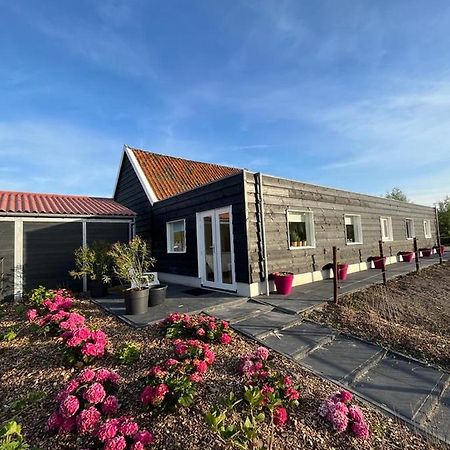 Noordgouwe De Tulp Bed & Breakfast エクステリア 写真