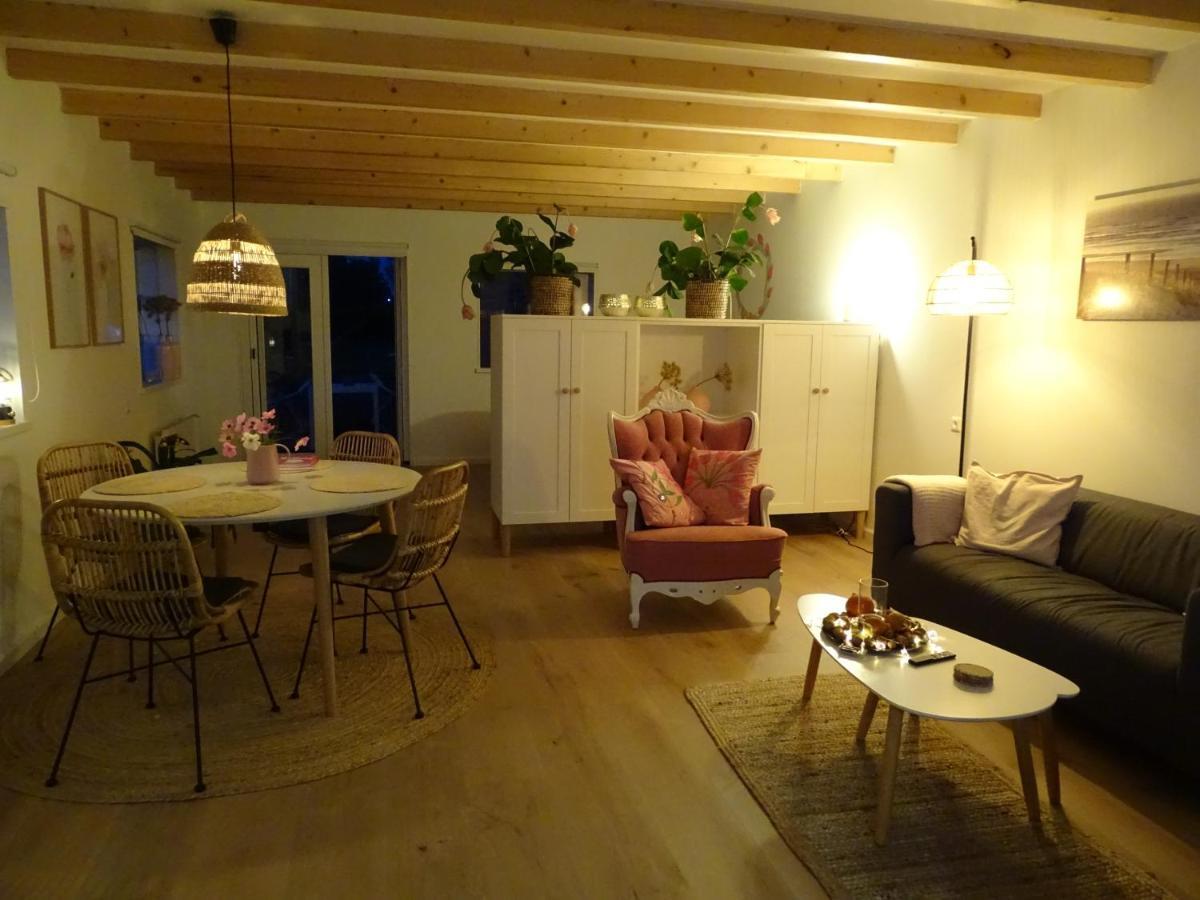 Noordgouwe De Tulp Bed & Breakfast エクステリア 写真